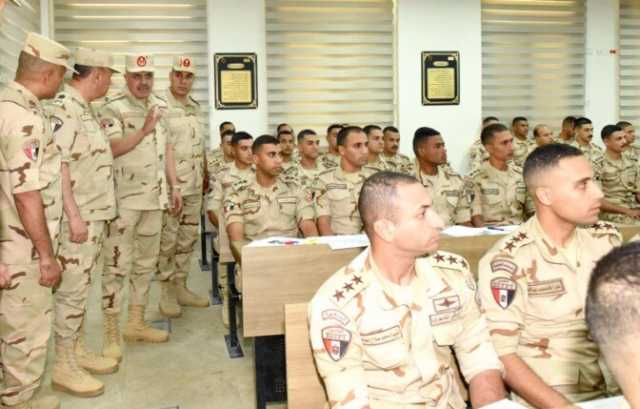 رئيس أركان حرب القوات المسلحة يتفقد المنظومة التعليمية بالمعاهد العسكرية التخصصية |صور