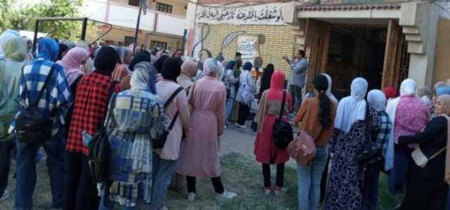 مدارس أسيوط تستعد للعام الدراسي الجديد بمعسكرات تعريفية للطلاب الجدد وأسرهم