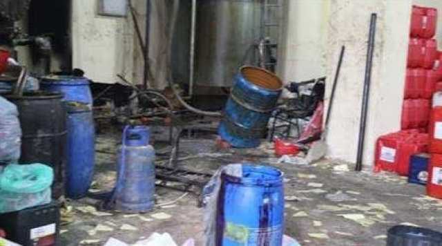 ضبط مصنع غير مرخص لإعادة تدوير زيوت محركات السيارات في الجيزة