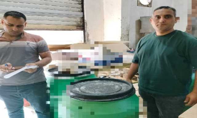 مصادرة طن مواد خام و400قطعة حلوى مجهولة المصدر داخل مصنع «بير سلم» بالبحيرة