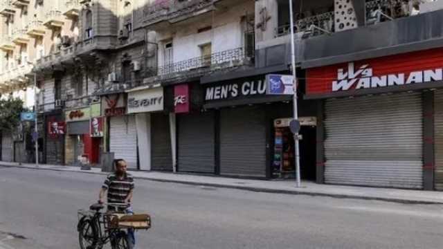 قبل بدء التوقيت الشتوي.. تعرف على مواعيد غلق المحلات والكافيهات