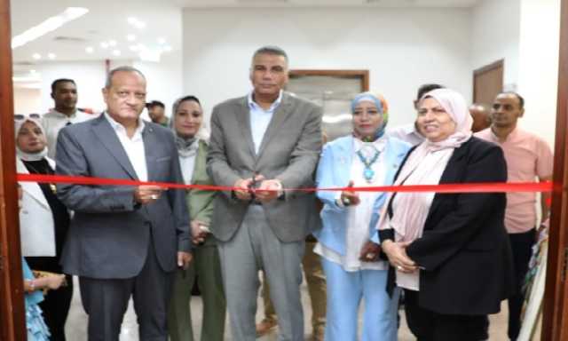 لأول مرة.. محافظ أسوان يُشارك فى احتفالية «وفاء النيل» ويكرم المشاركين