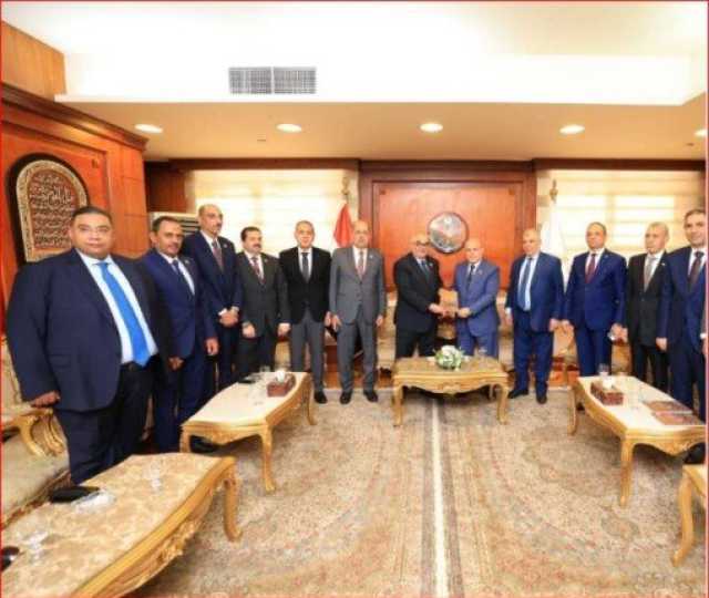 رئيس هيئة قضايا الدولة يزور المستشار محمد الشناوي لتهنئته بالمنصب الجديد