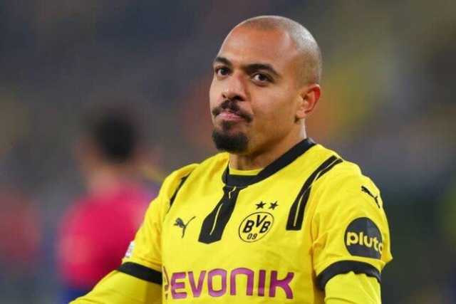 تقارير: أستون فيلا يحسم صفقة مالين لاعب بوروسيا دورتموند