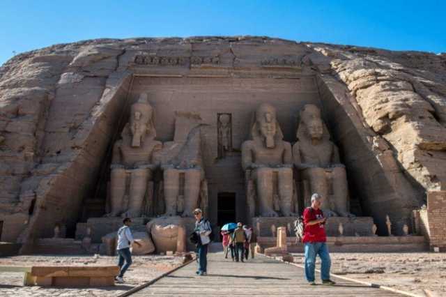 حسام هزاع: السياحة في مصر تحقق نموًا والإيرادات 15 مليار دولار