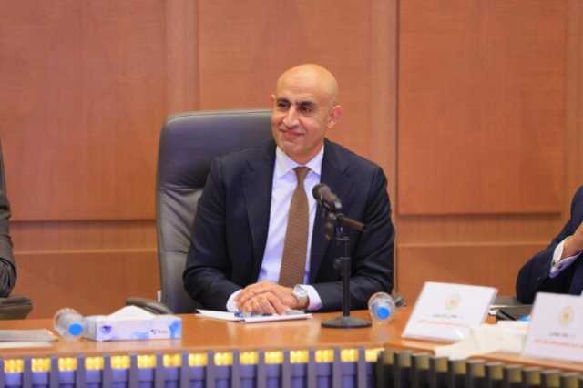 عبد اللطيف: إجراء تغييرات في الإدارات التعليمية مرتان كل عام