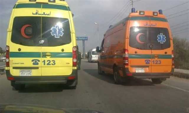إصابة عاملين سقطوا من أعلى واجهة مسجد بالفيوم