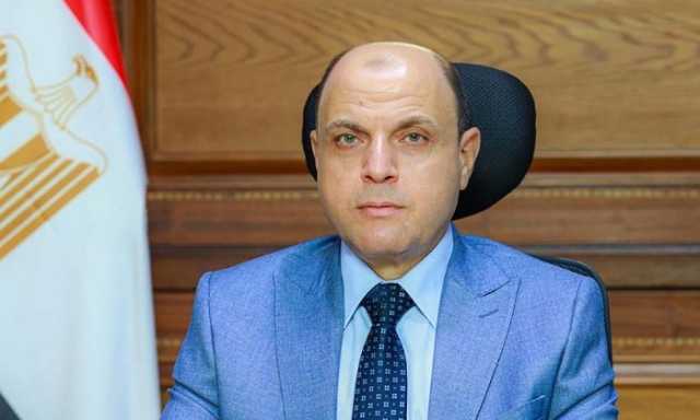 محافظ كفر الشيخ يوجه بسرعة إصلاح كسر خط مياه الشرب بقرية سد خميس
