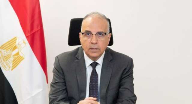 وزير الري يبحث الموقف المائي وحالة الري بنطاق محافظة أسوان