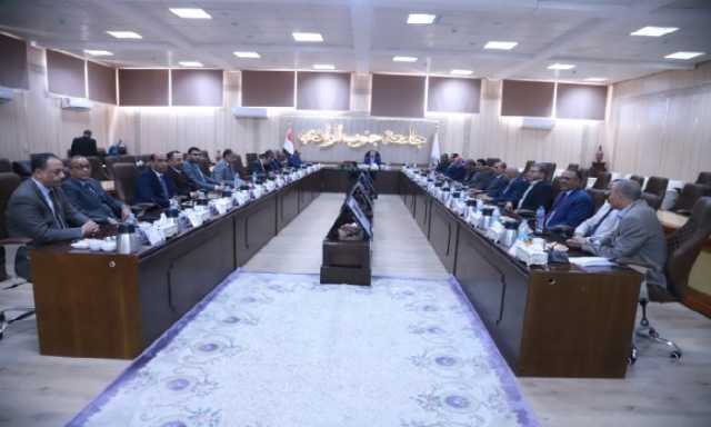 مجلس جامعة جنوب الوادي يعلن تنظيم مؤتمر دولي بعنوان «الدراسات الإنسانية وإحياء التراث» بكلية الآداب