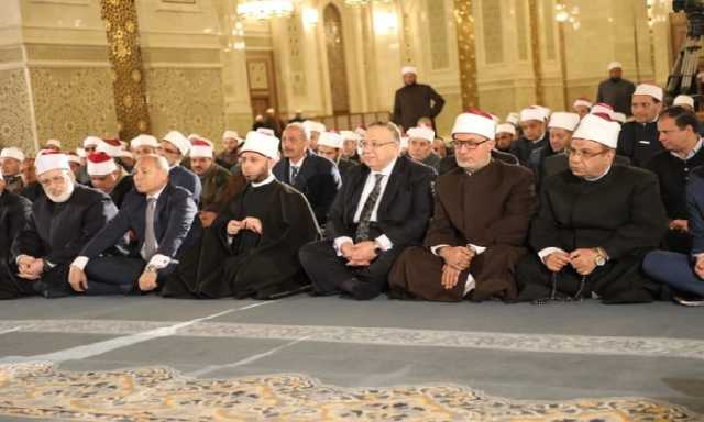 نائبا عن الرئيس السيسي.. محافظ القاهرة يشهد احتفال ليلة النصف من شعبان بالمسجد الكبير بالعاصمة الإدارية