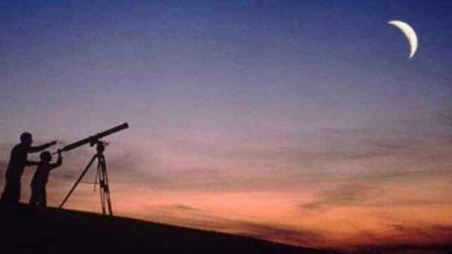 المسلمون يترقبون رؤية هلال رمضان بعد عدم ثبوته في دولتان عربيتان