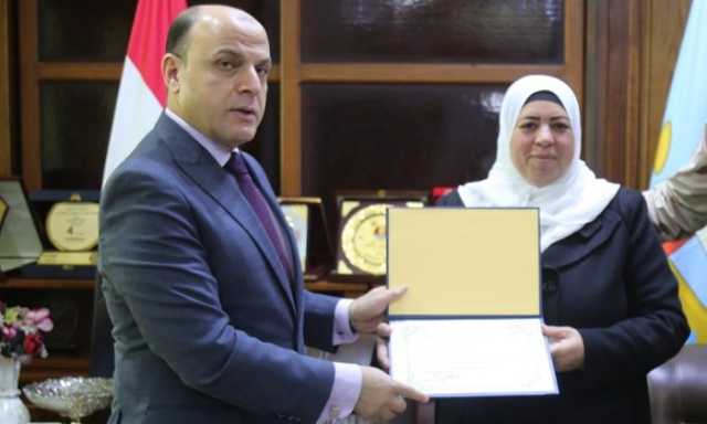 هنّ صانعات الأجيال: محافظ كفرالشيخ يكرم الأمهات المثاليات للعام 2025