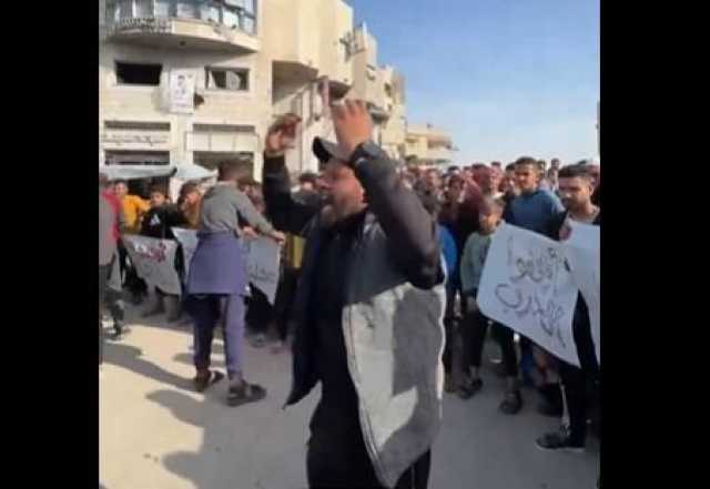 «حماس برا برا».. مسيرات في بيت لاهيا تطالب حماس بالتنحي وتدعو لوقف الحرب | فيديو