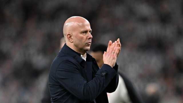 سلوت يوجه رسالة هامة لجماهير ليفربول قبل ليلة التتويج بالدوري الإنجليزي