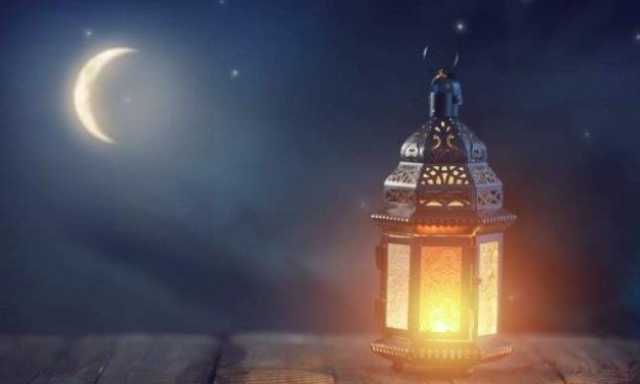 موعد السحور والإمساك وأذان الفجر غدا الثلاثاء 18 رمضان 2025