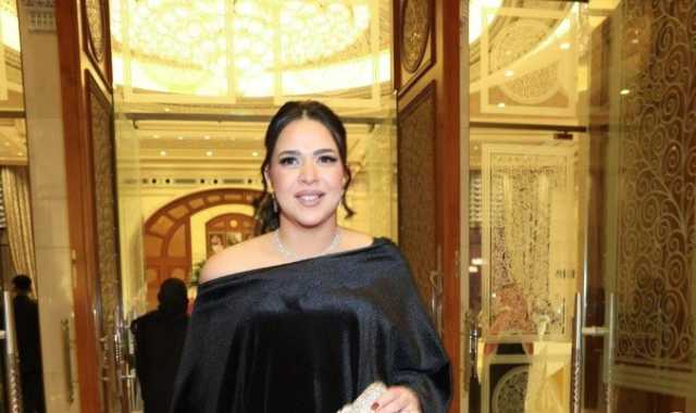 إيمي سمير غانم تكشف عن لافتة «هنا عاشت دلال عبد العزيز وزوجها» | صورة