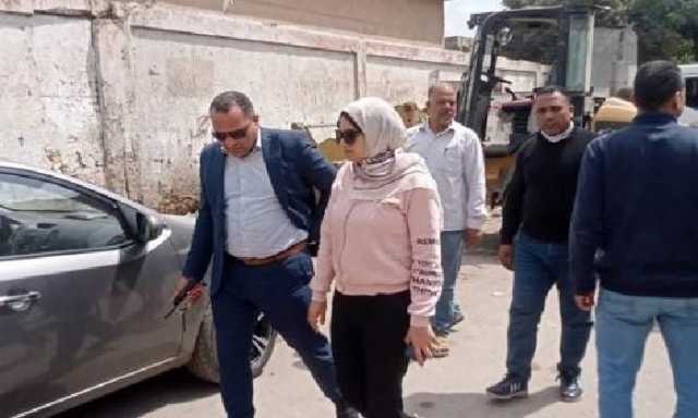 نائب محافظ القليوبية تقود حملة للنظافة ورفع الإشغالات بطوخ وقها وبنها