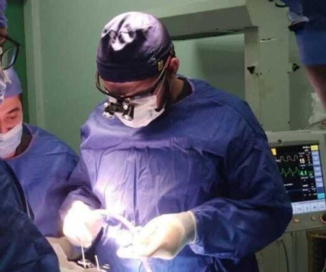 السيخ المحمي دخل في دماغه.. جراحة دقيقة تنقذ طفلا من الموت بمستشفى جامعة قناة السويس