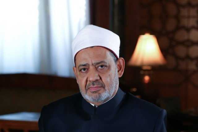 مصطفى بكري لـ شيخ الأزهر بعد تعرضه لوعكة صحية: حفظك الله ورعاك