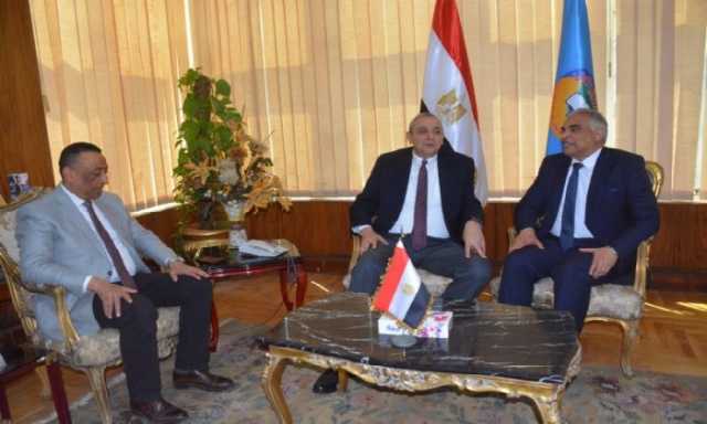محافظ الغربية يزور جامعة طنطا لتهنئة الدكتور محمد حسين برئاسة الجامعة
