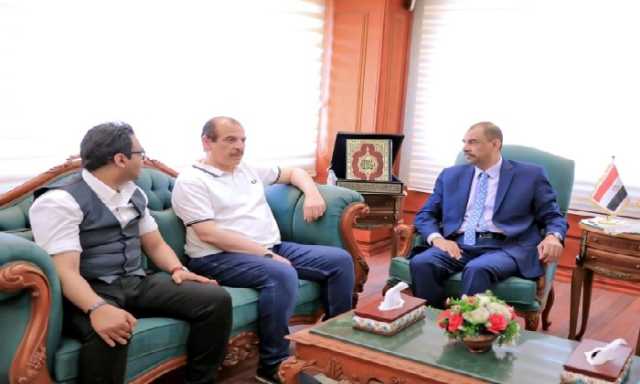 محافظ سوهاج يستقبل نائب وزير الصحة والسكان لمتابعة تطوير المنظومة الطبية