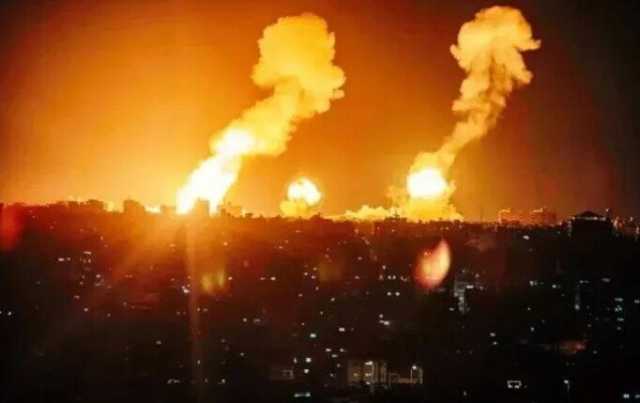 القيادة المركزية الأمريكية: عشرات الغارات على مواقع الحوثيين في صنعاء والجوف وصعدة