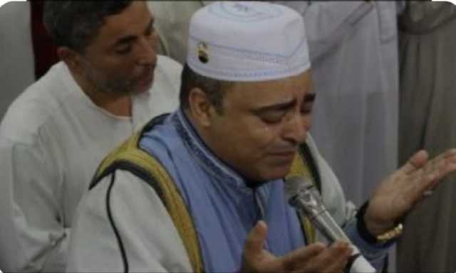 بصوت عذب وخشوع.. الشيخ صلاح الجمل يؤم المصلين في مسجد السيدة رقية بالمحلة الكبرى