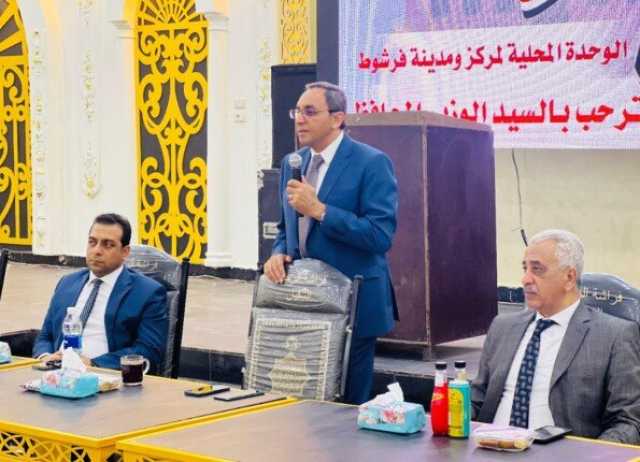 محافظ قنا يتفقد عدد من المشروعات القومية ويشارك العاملين بفرشوط إفطارًا جماعيًا