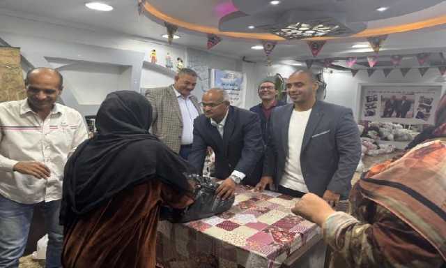 مؤسسة محمود بكري توزيع 1000 شنطة رمضانية على الأسر الأولي بالرعاية بحلوان