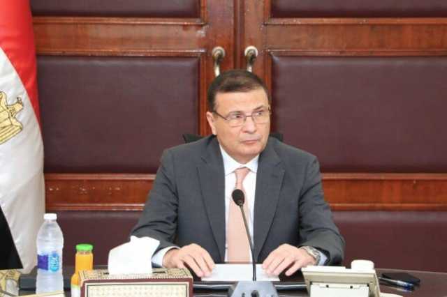 وزير الزراعة يتابع جهود منظومة جمع وتدوير قش الأرز في 7 محافظات