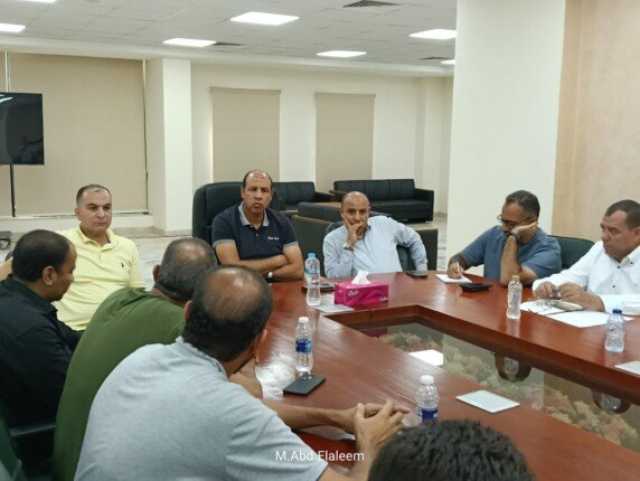 رئيس جهاز العبور يعقد لقاءً مفتوحًا مع ممثلي السكان بعددٍ من الأحياء والمناطق