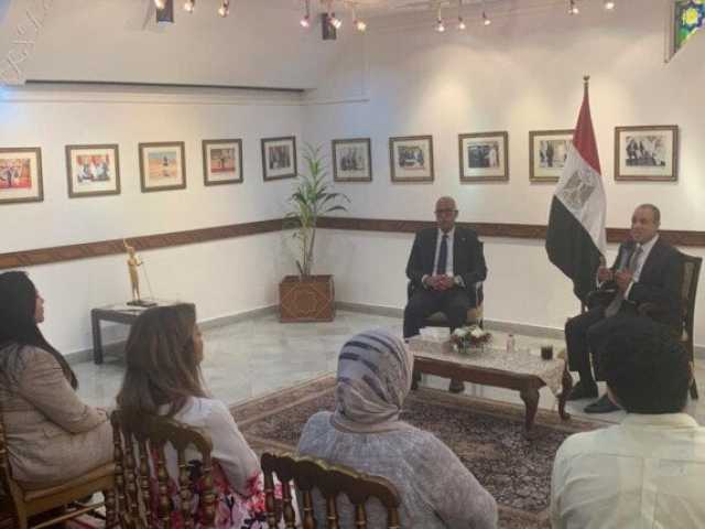وزير الخارجية يؤكد للجالية المصرية بالهند حرص الوزارة على الارتقاء بالخدمات القنصلية