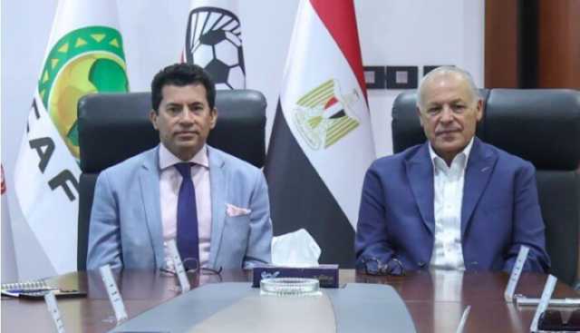 أبو ريدة يستقبل وزير الرياضة ويبحثان دعم خطط وبرامج تطوير كرة القدم