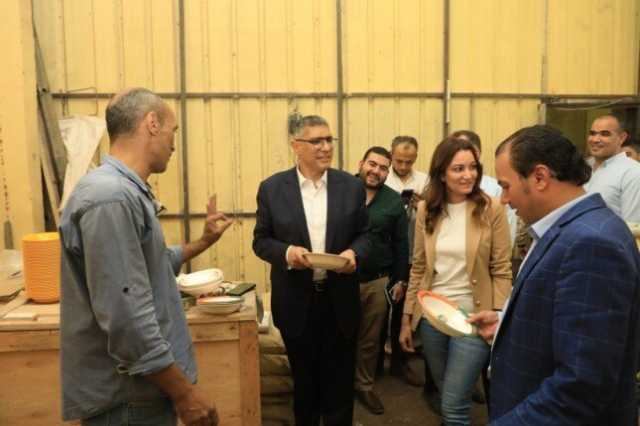 محافظ الجيزة يتفقد مشروعات جهاز رعاية وتشغيل الشباب بعدد من الأحياء