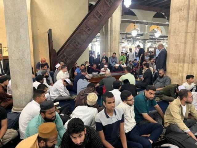 وصول جثمان الدكتور أحمد عمر هاشم إلى الجامع الأزهر لإقامة صلاة الجنازة.. صور