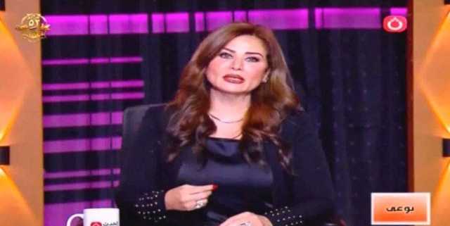 سهر الكومي توضح كيفية التخلص من إدمان التكنولوجيا| فيديو