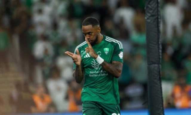 إيفان توني يقود هجوم أهلي جدة أمام الشباب بدوري روشن