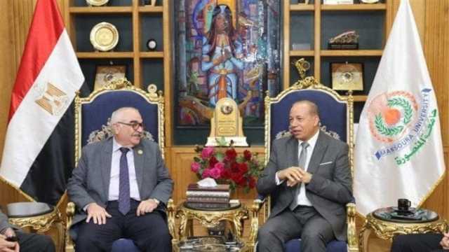 المستشار حسين مدكور يلتقي برئيس جامعة المنصورة