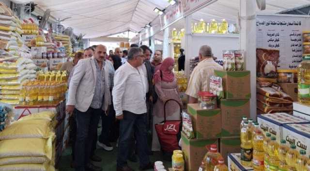 محافظ الدقهلية يتفقد المعرض الدائم للسلع الغذائية بالمنصورة