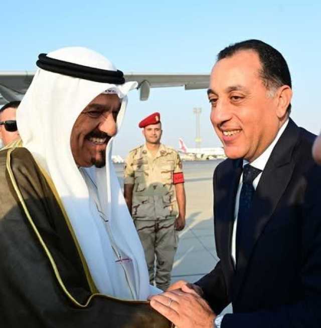 رئيس الوزراء يستقبل نظيره الكويتي بمطار القاهرة الدولي