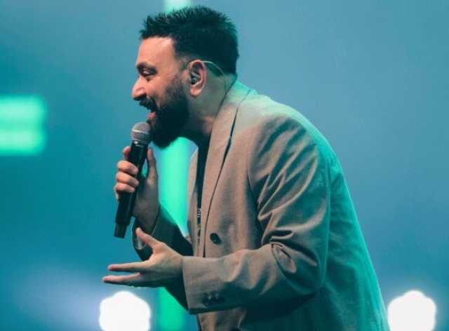 «هبلغ مباحث الإنترنت».. كريم محسن يستنكر انتحال شخص لصفته عبر مواقع التواصل