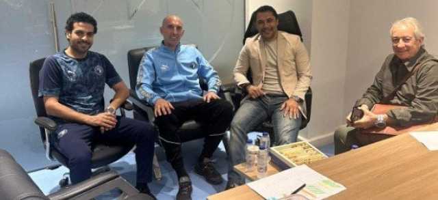 الجهاز الفني لمنتخب مصر المشارك في كأس العرب يزور بيراميدز