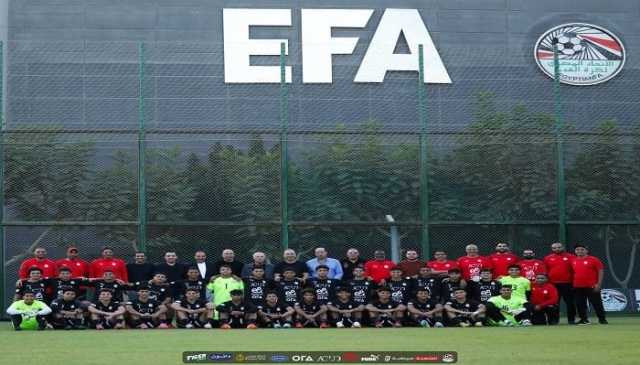 أبوريدة وأعضاء مجلس الإدارة وجهاز المنتخب الأول يدعمون الناشئين قبل السفر لكأس العالم