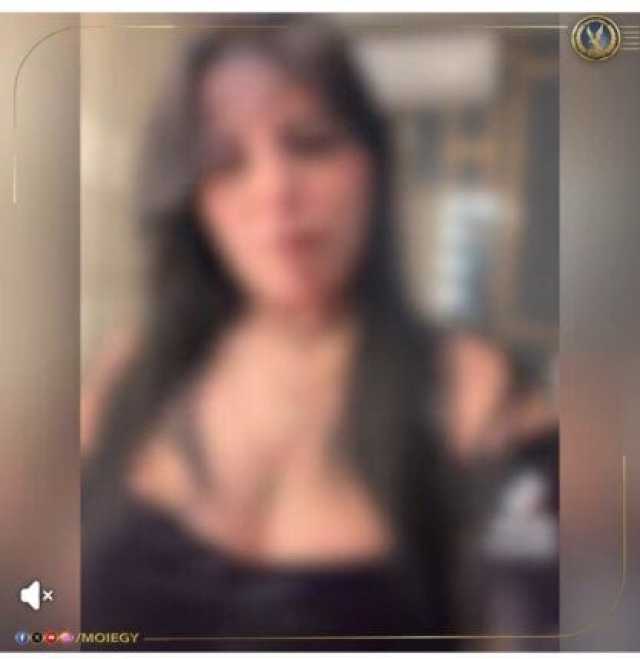 ضبط صانعة محتوى لقيامها بنشر مقاطع فيديو خادشة للحياء