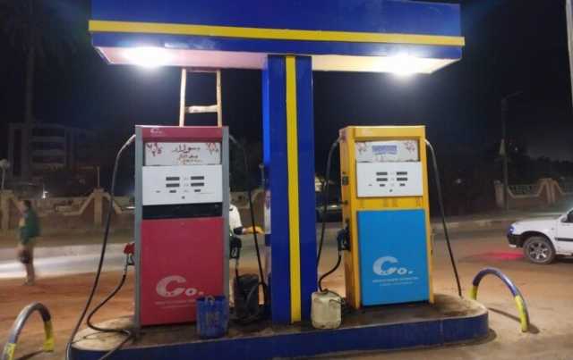 تموين أسيوط يضبط 3 محطات وقود تهرب 53 طنًا من السولار والبنزين