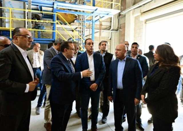 بطاقة إنتاج 60 مليون قفاز سنويا.. مدبولي يفتتح مصنع «سيناي للمستلزمات الطبية»