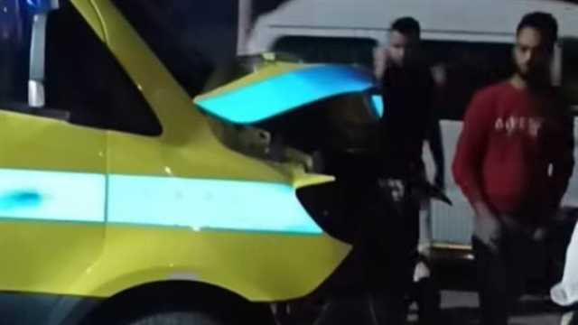 سيارة إسعاف تصدم 3 شباب على موتوسيكل بالمنوفية