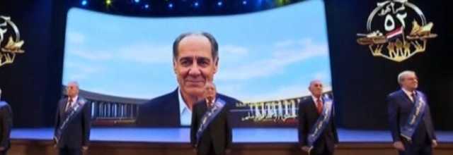 الرئيس السيسي يُحيي «الأبطال المعاصرين» لـ حرب أكتوبر المجيدة