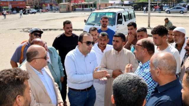 نائب محافظ الإسماعيلية يتابع ميدانيًّا التزام السائقين بالتعريفة الجديدة
